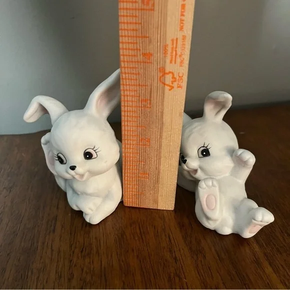 Vintage Pair of White Rabbit
Figurines - HOMCO - Easter..1458 - Picture 11 of 11